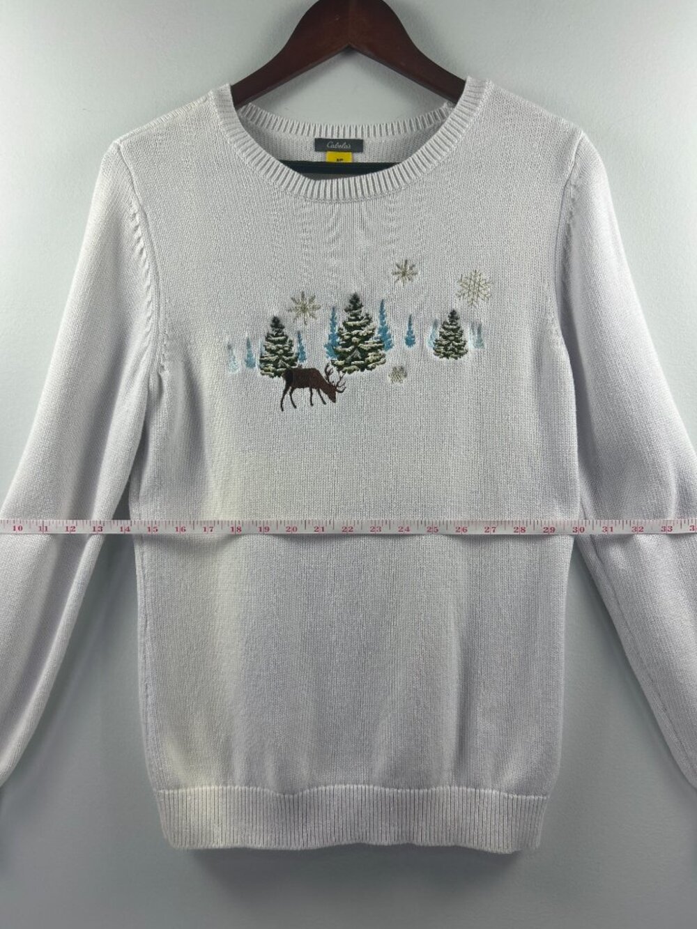 Cabela's White Cotton Embroidered Reindeer Christmas Sweater S - Picture 5 of 9